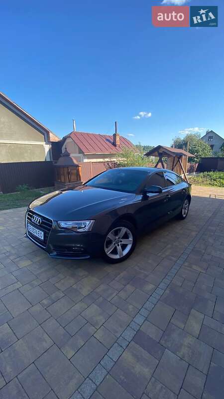 Купе Audi A5 2013 в Чернівцях