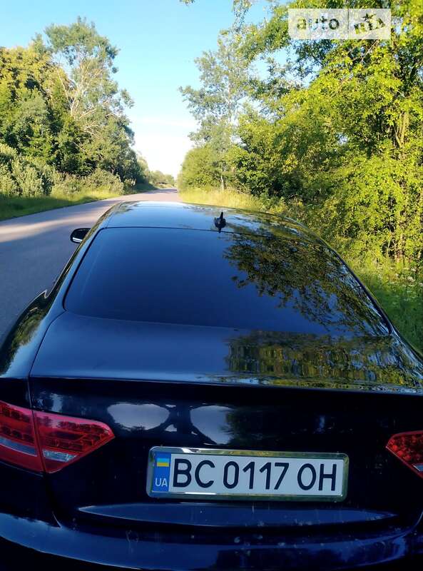 Купе Audi A5 2010 в Стрые