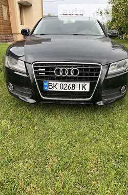 Купе Audi A5 2009 в Березному