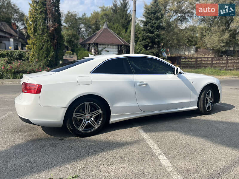 Купе Audi A5 2014 в Киеве