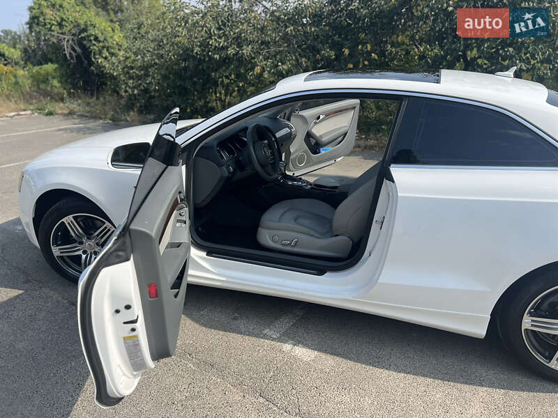 Купе Audi A5 2014 в Киеве