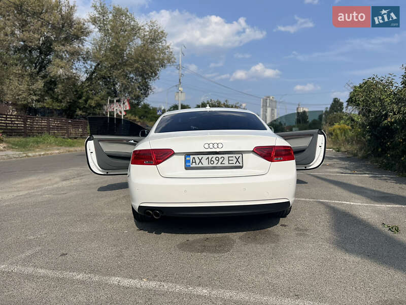 Купе Audi A5 2014 в Киеве