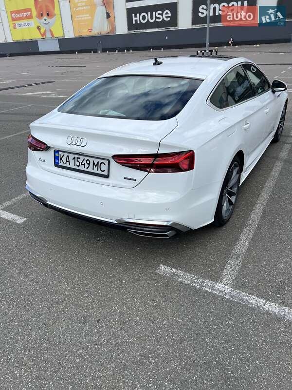 Лифтбек Audi A5 2022 в Киеве
