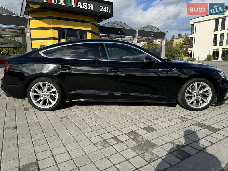 Лифтбек Audi A5 2020 в Львове
