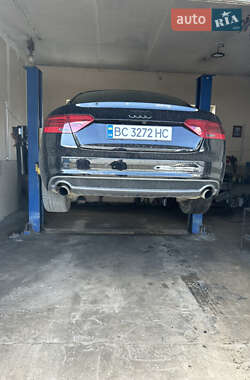 Купе Audi A5 2011 в 