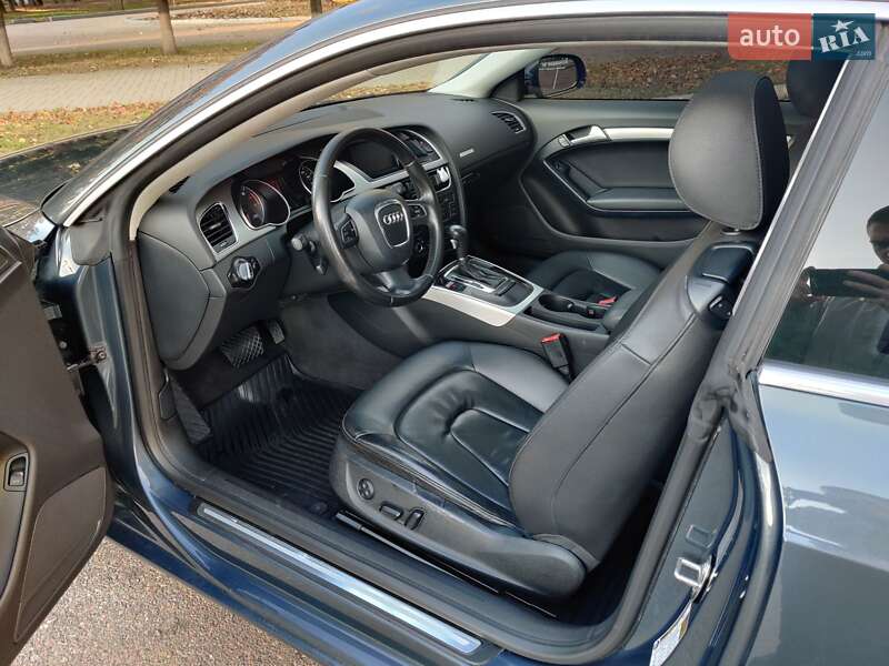 Купе Audi A5 2010 в Николаеве