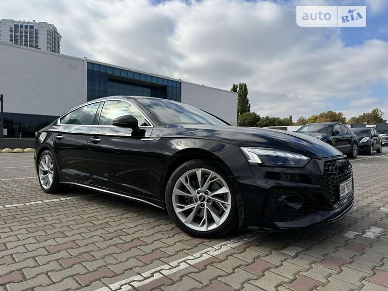 Лифтбек Audi A5 2022 в Одессе