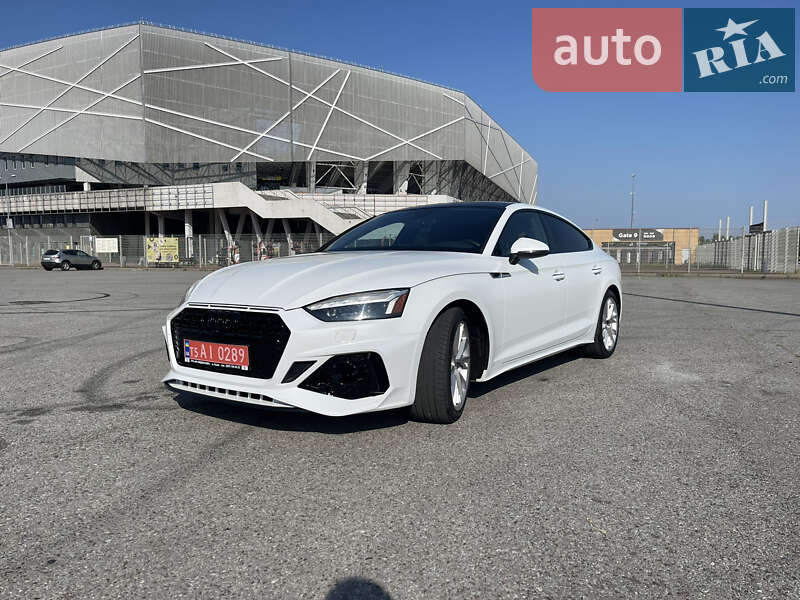 Лифтбек Audi A5 2020 в Киеве