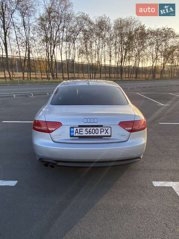 Купе Audi A5 2011 в Днепре