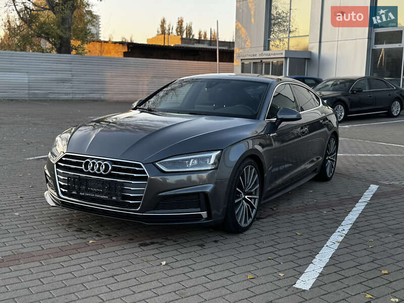 Лифтбек Audi A5 2020 в Киеве