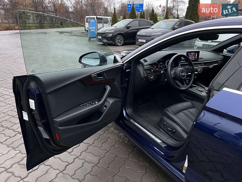 Купе Audi A5 2019 в Нововолынске