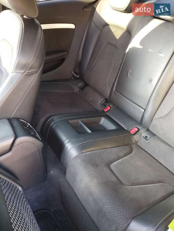 Купе Audi A5 2012 в Ивано-Франковске