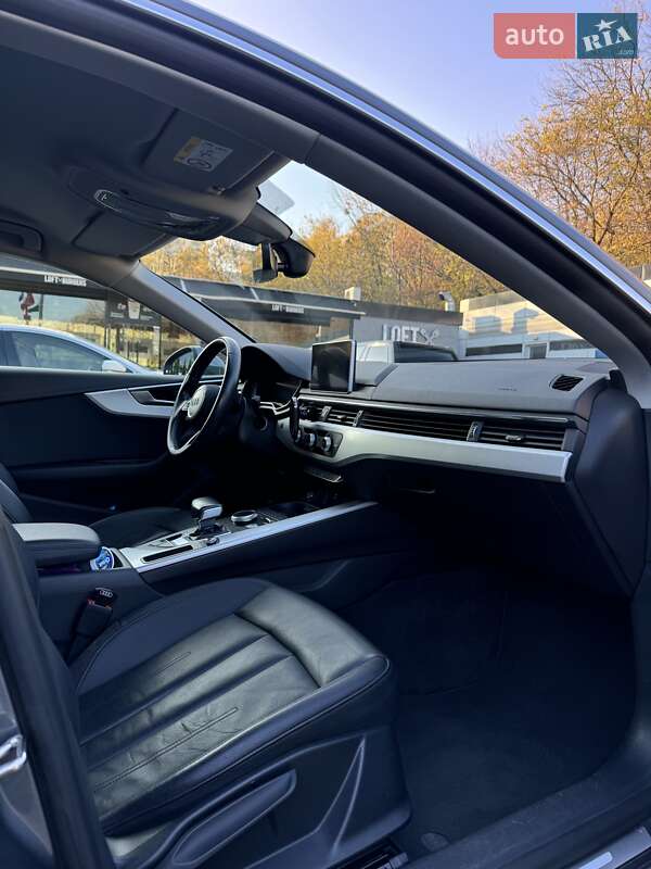 Купе Audi A5 2018 в Киеве