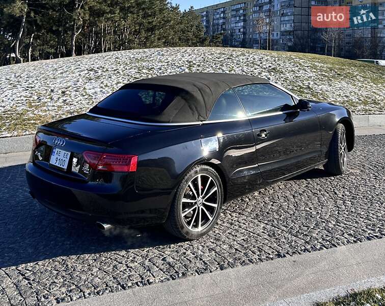 Кабриолет Audi A5 2012 в Днепре