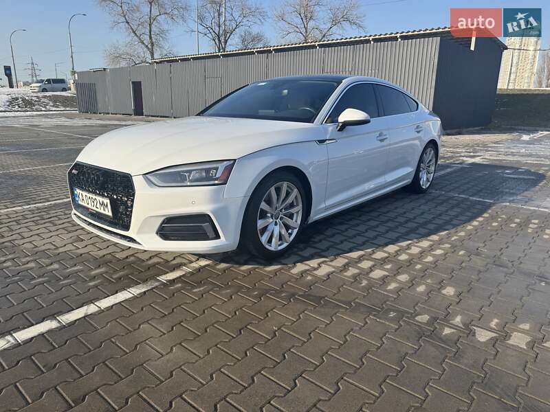 Купе Audi A5 2017 в 