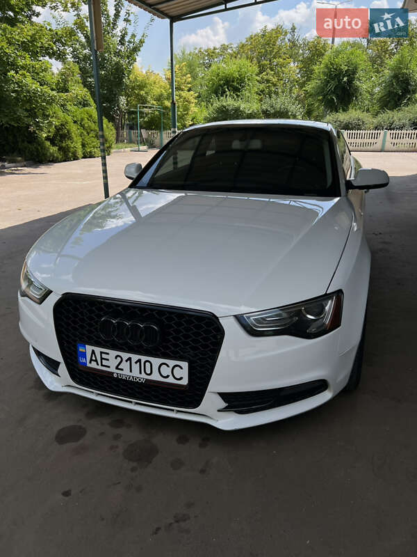 Купе Audi A5 2015 в 