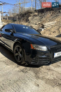 Купе Audi A5 2011 в 