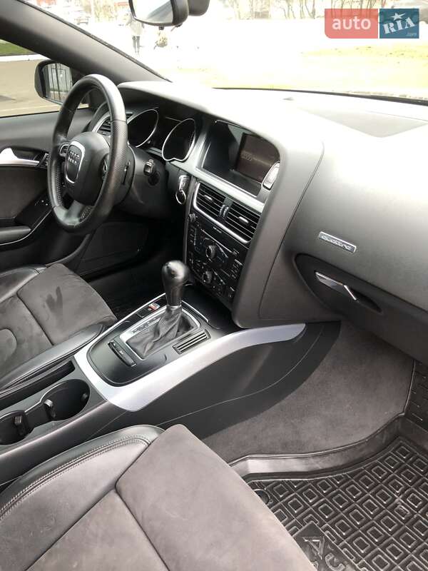 Купе Audi A5 2010 в Сумах