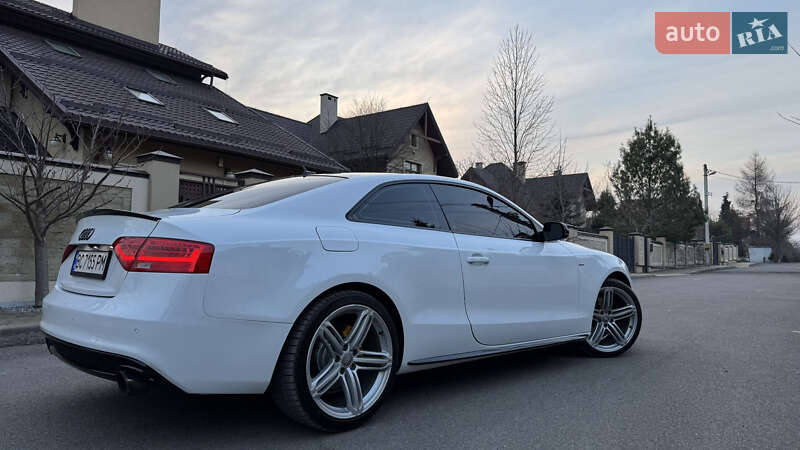 Купе Audi A5 2012 в Львові