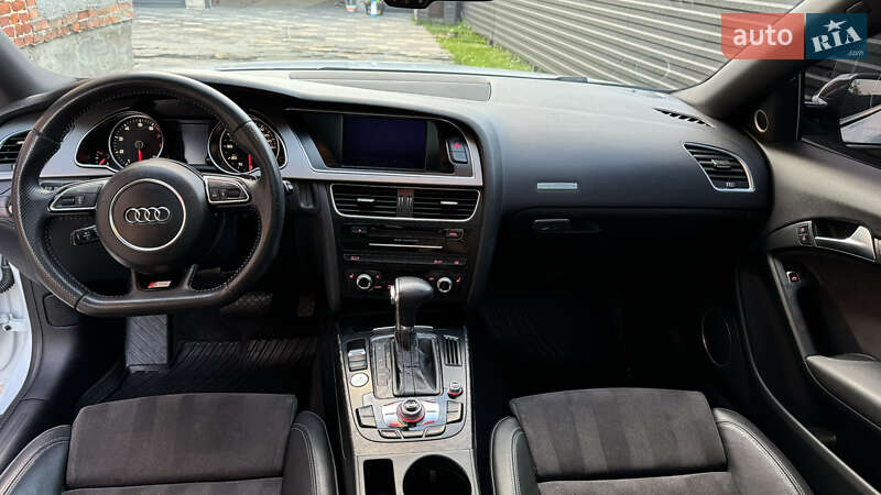 Купе Audi A5 2012 в Львові