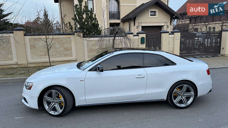 Купе Audi A5 2012 в Львові
