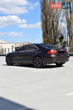Купе Audi A5 2010 в 