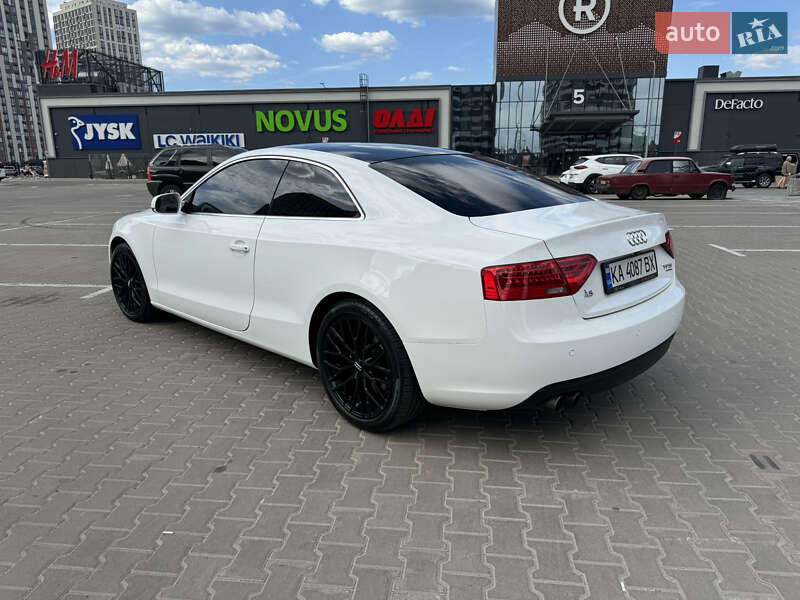 Купе Audi A5 2011 в Киеве