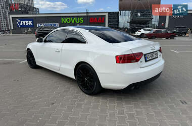 Купе Audi A5 2011 в 