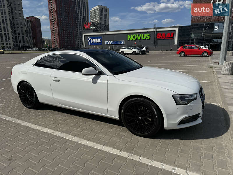 Купе Audi A5 2011 в Киеве