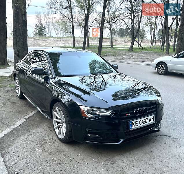 Купе Audi A5 2015 в 