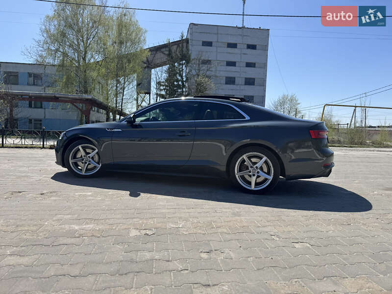 Купе Audi A5 2017 в Нетешине