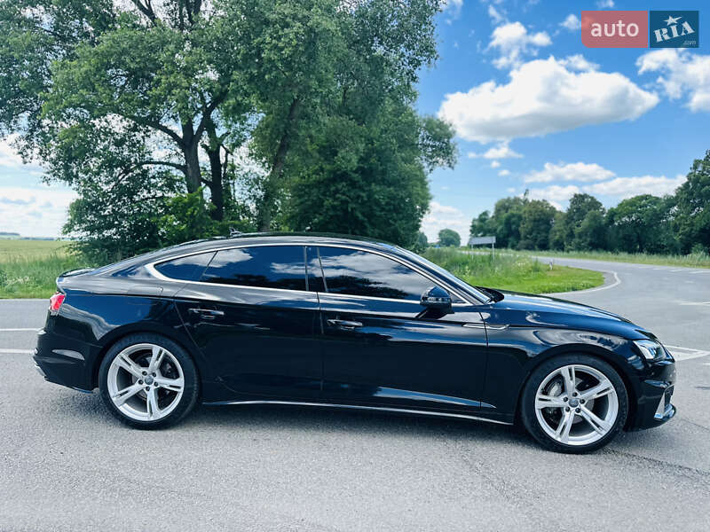 Лифтбек Audi A5 2020 в Киеве