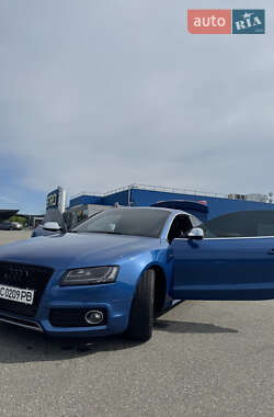 Купе Audi A5 2010 в 