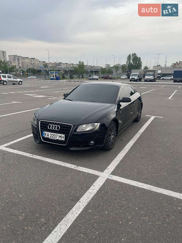 Купе Audi A5 2009 в 