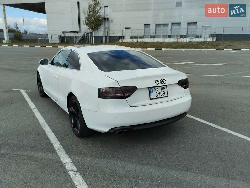 Купе Audi A5 2009 в Рівному