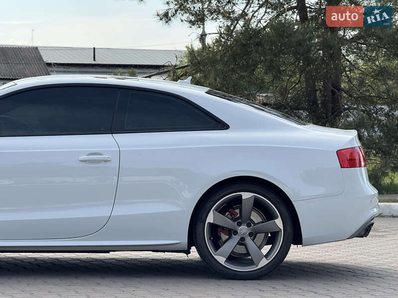 Купе Audi A5 2015 в Киеве
