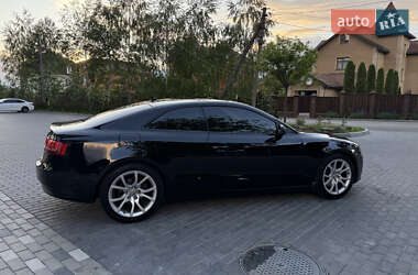 Купе Audi A5 2010 в 