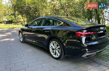 Купе Audi A5 2022 в 