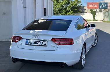 Купе Audi A5 2011 в 