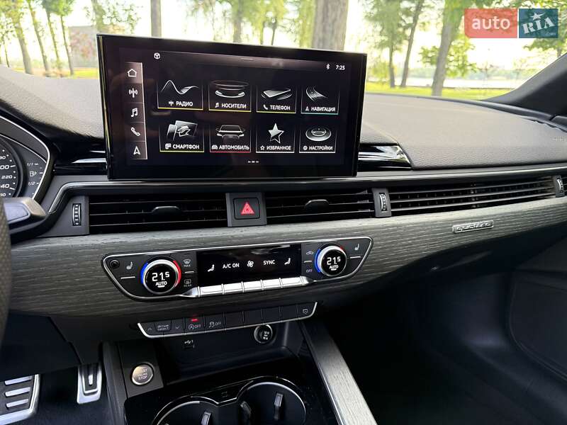 Купе Audi A5 2023 в Киеве