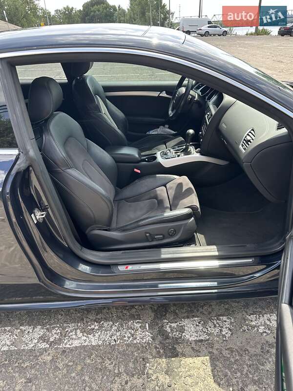 Купе Audi A5 2012 в Києві