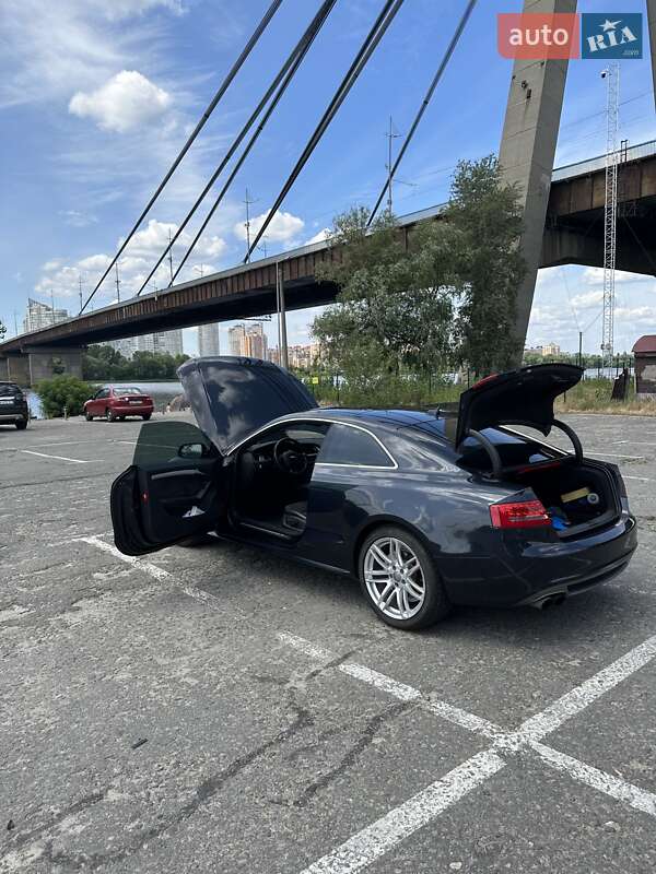 Купе Audi A5 2012 в Киеве