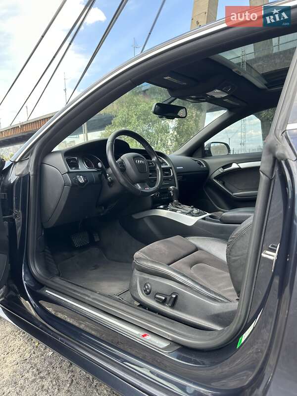 Купе Audi A5 2012 в Киеве