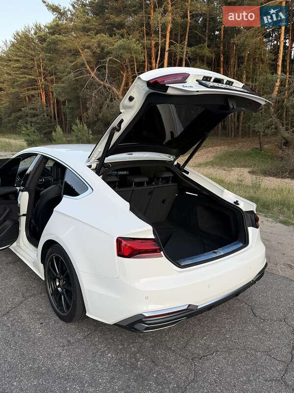 Лифтбек Audi A5 2022 в Кременчуге
