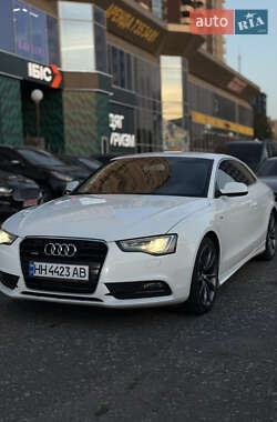 Купе Audi A5 2011 в 
