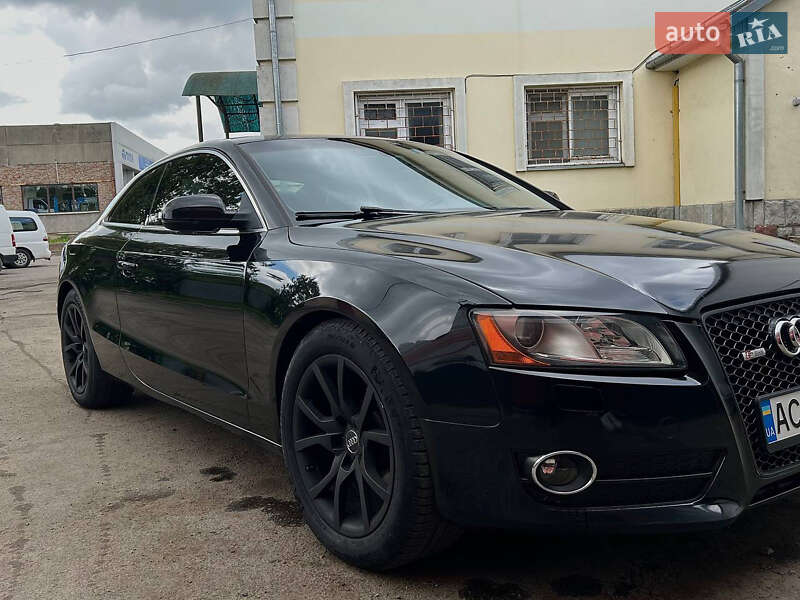 Купе Audi A5 2010 в Луцке