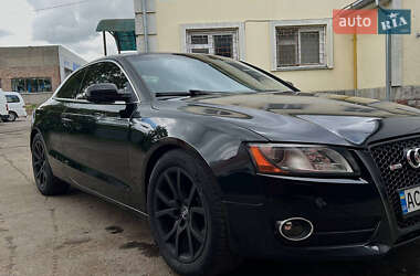 Купе Audi A5 2010 в 