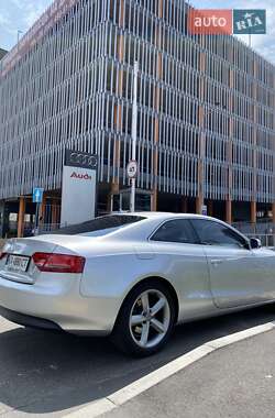 Audi A5 2010 Audi A5 2010
