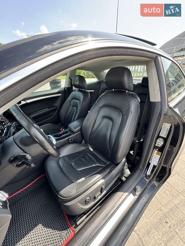 Купе Audi A5 2010 в Львове