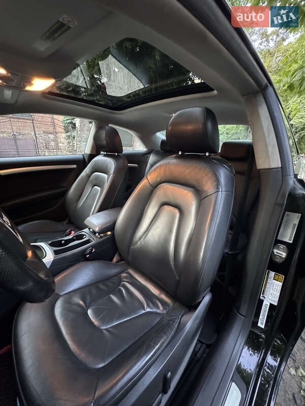 Купе Audi A5 2010 в Львове